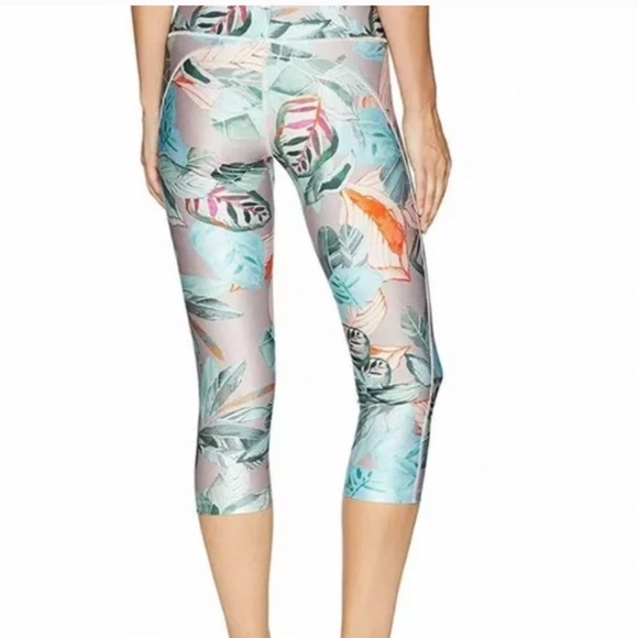 MAAJI Dazzling Capri leggings small - Picture 2 of 7